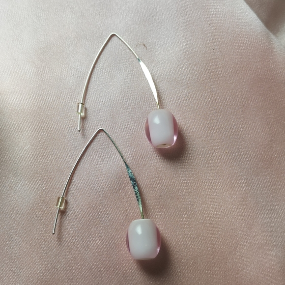 *FREE Add-on* Pink Glass Bead Dangle Earring - Picture 3 of 3